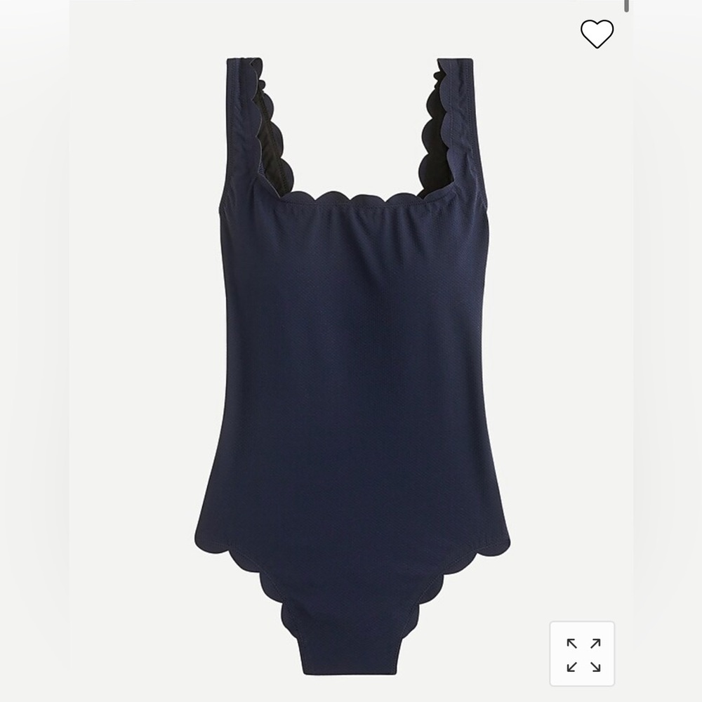 J.Crew Scallop piqué scoopback one-piece
Item AU971 - size 6 - navy